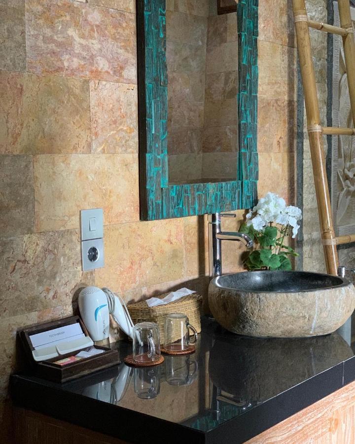 Ubud Paras Villa エクステリア 写真