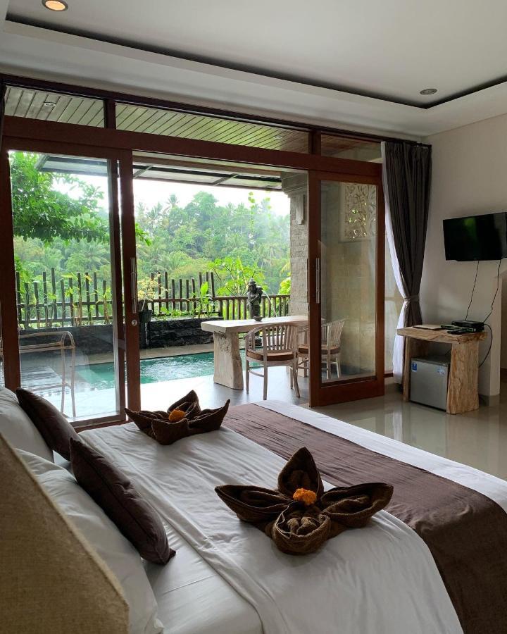 Ubud Paras Villa エクステリア 写真