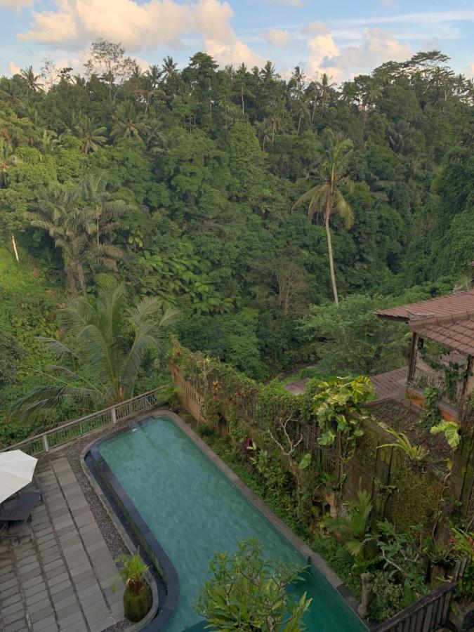 Ubud Paras Villa エクステリア 写真