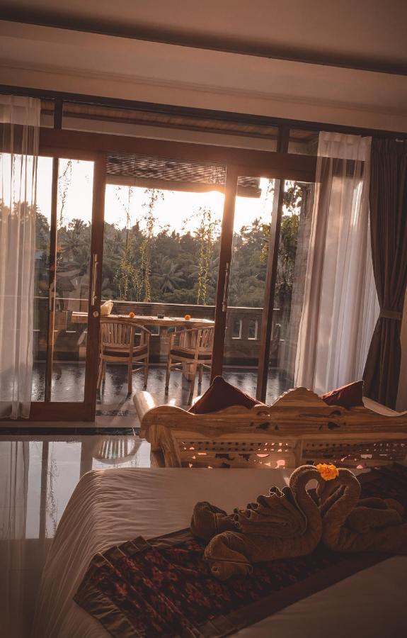 Ubud Paras Villa エクステリア 写真