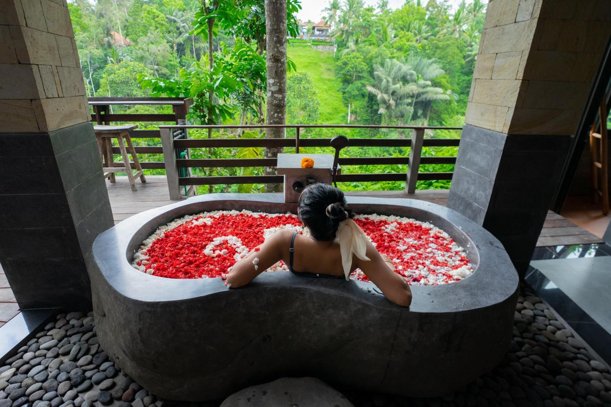 Ubud Paras Villa エクステリア 写真