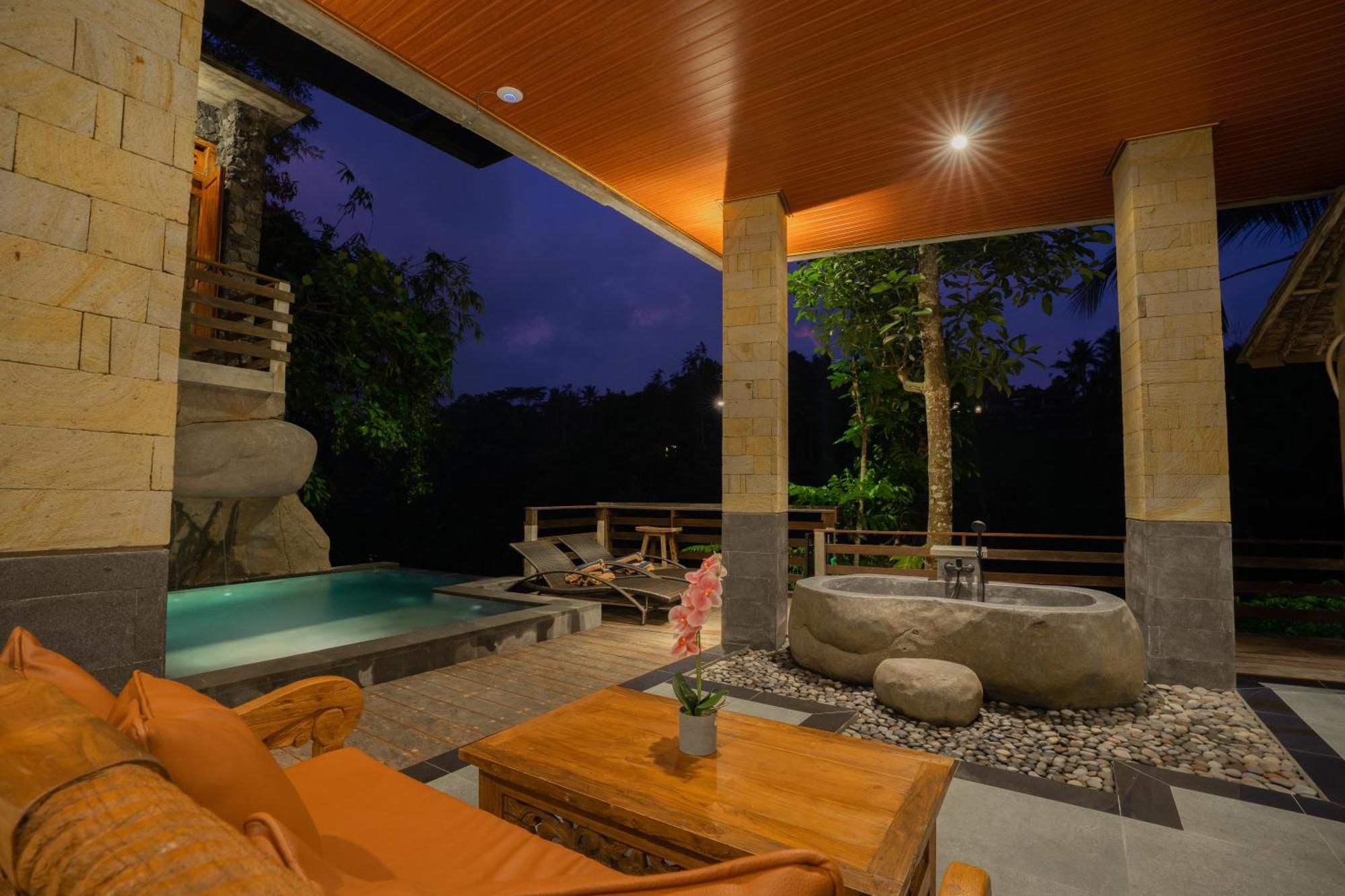 Ubud Paras Villa エクステリア 写真