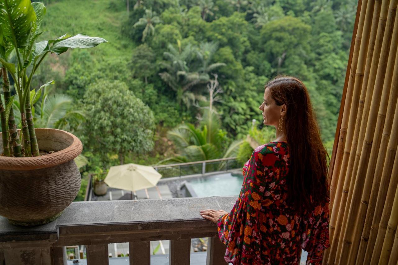 Ubud Paras Villa エクステリア 写真