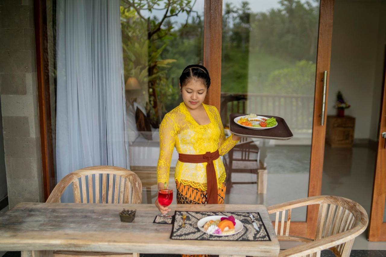 Ubud Paras Villa エクステリア 写真